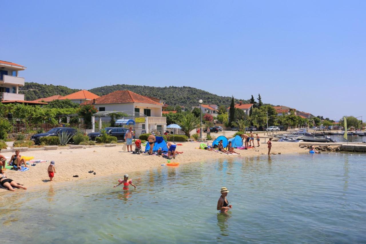 Seaside Holiday House Poljica, Trogir - 5161 Marina Bagian luar foto