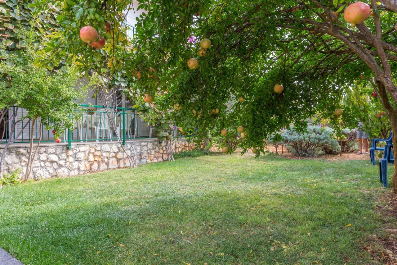 Seaside Holiday House Poljica, Trogir - 5161 Marina Bagian luar foto