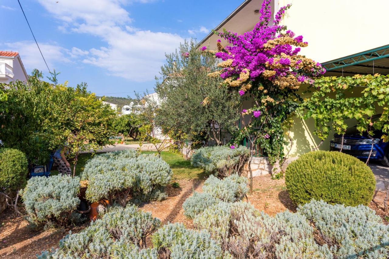 Seaside Holiday House Poljica, Trogir - 5161 Marina Bagian luar foto